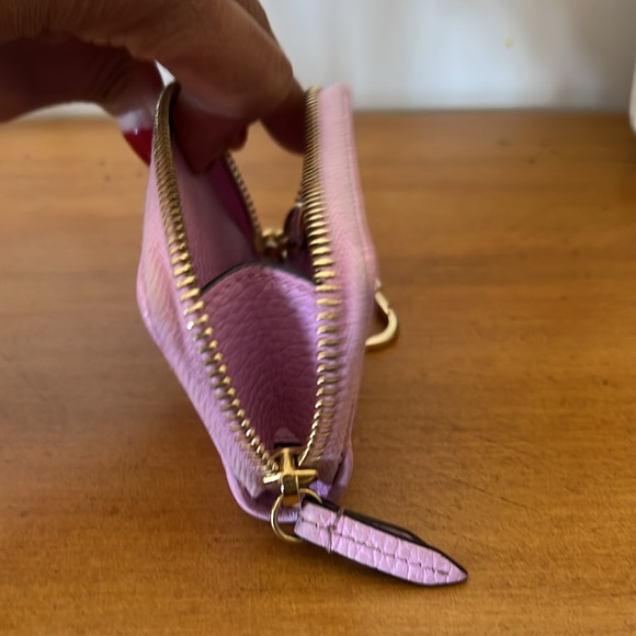 EUC “Limited Edition" Gucci Pink Marmont Bosco Dog Key Zip Around Coin Purse - Picture 11 of 13